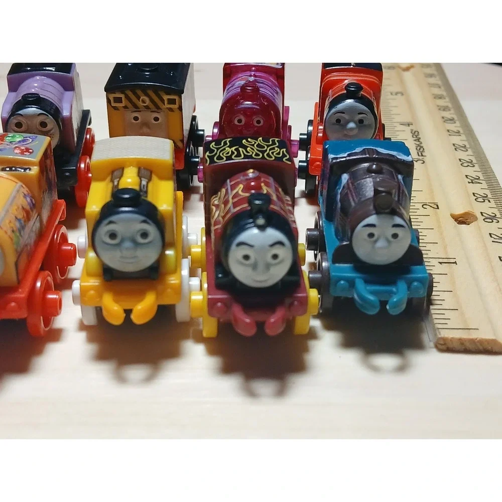 Thomas & Friends Mini Train Engines Lot, Multicolor